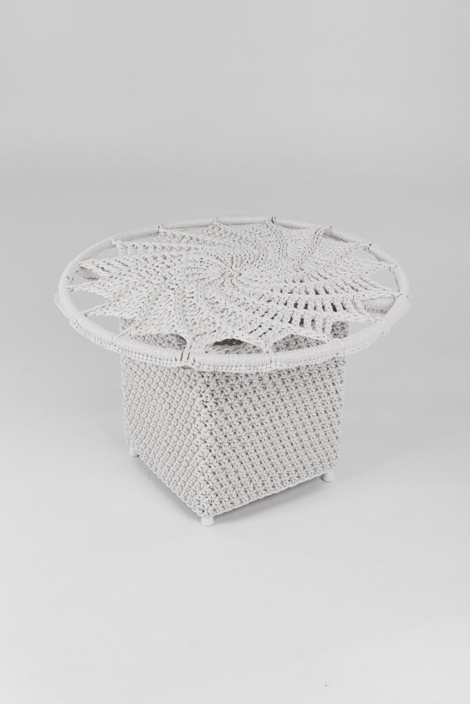 Malu Table