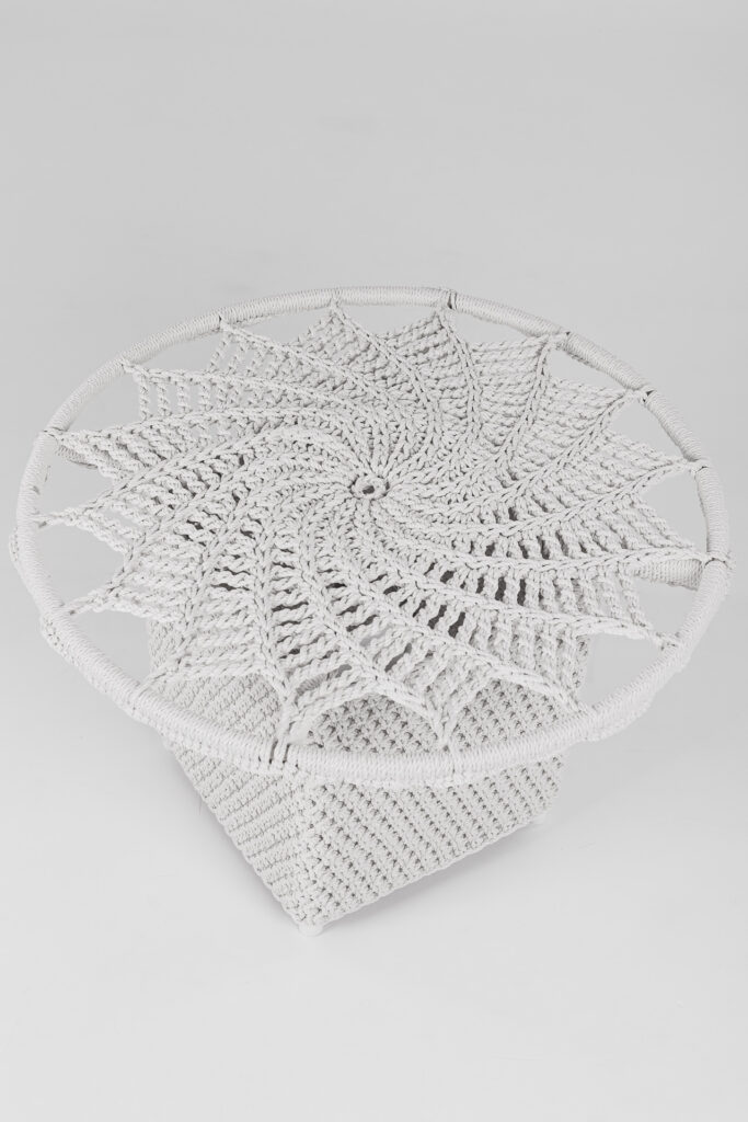 Malu Table