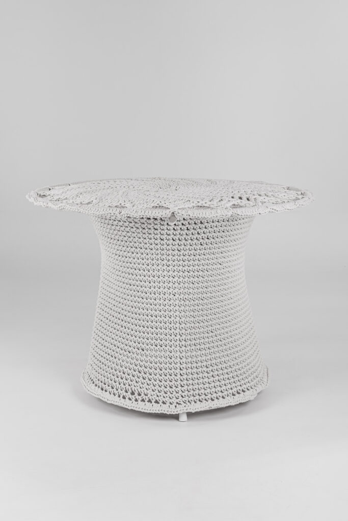 Malu Table
